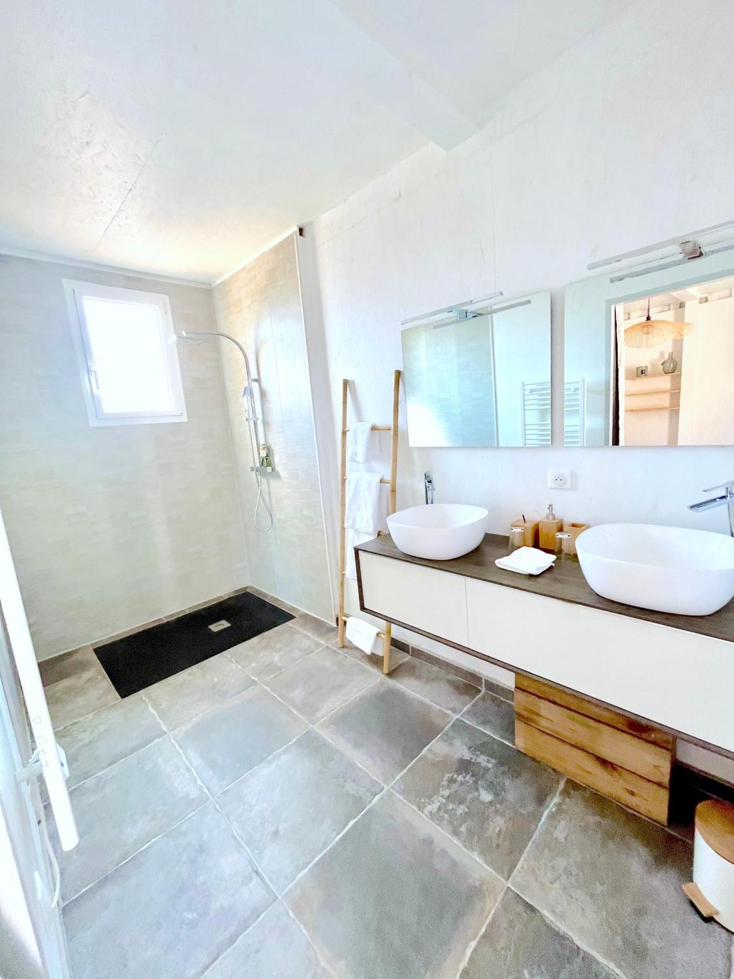 Nuiki Lodges - Chambres D'Hotes Montségur-sur-Lauzon 外观 照片